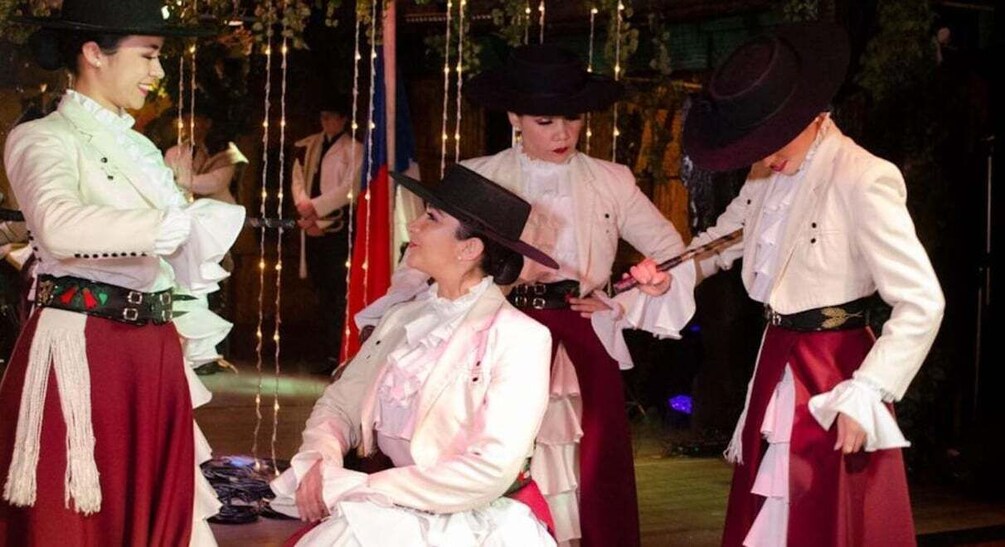 Picture 3 for Activity Santiago: Bali Hai Polynesian Dinner Show with Transfer 1