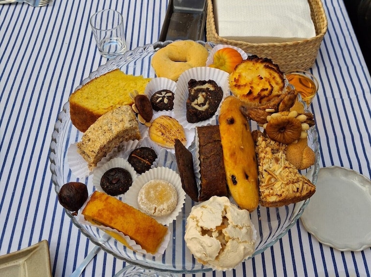 Taste of the Algarve: Oranges, Traditional Sweets & Wine Tasting 3