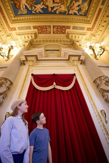 Picture 6 for Activity Dresden: Semperoper Guided Tour for Families 2