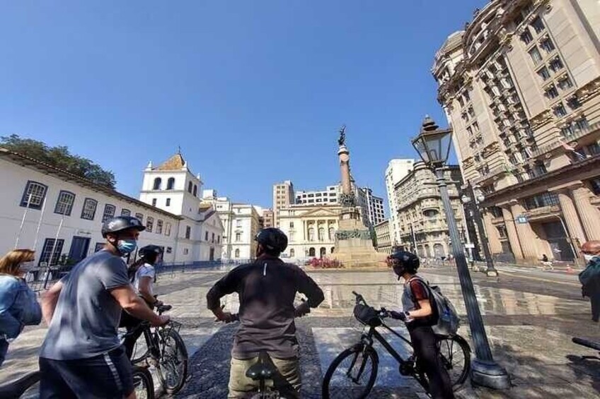 Bike Tour Of São Paulo Downtown and Hidden Gems