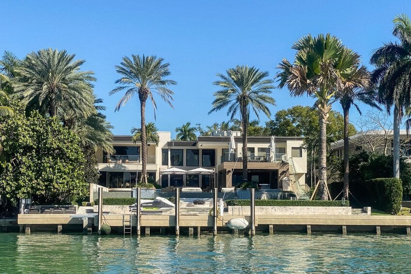 60- or 75-Minute Millionaires’ Homes & Miami Skyline Cruise  5