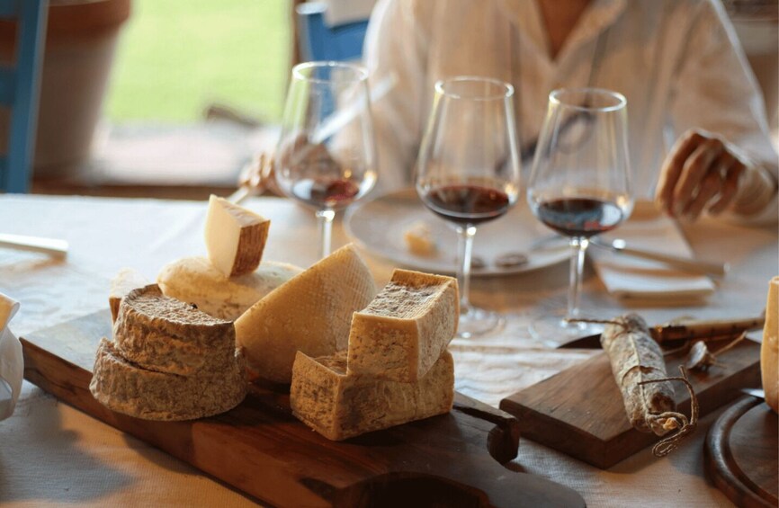 Picture 7 for Activity Boutique Winery Tour & Tasting in North Tuscany 5