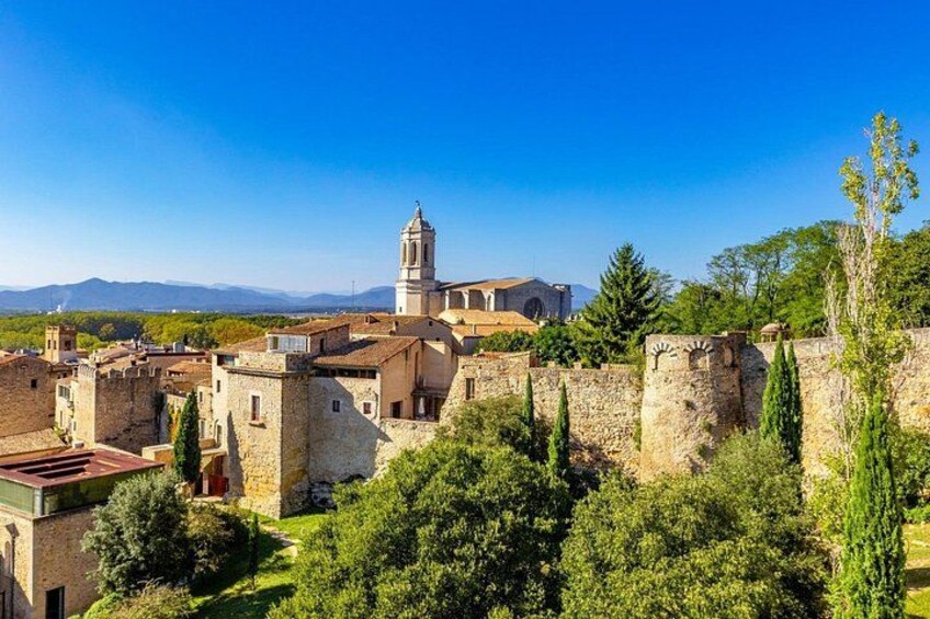 Girona Castell Hostalric and Roca Village Tour from Palamos 5