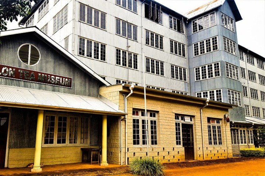 Ambuluwawa Tower & Tea Factory Day Trip from Kandy (Private Tour) 2