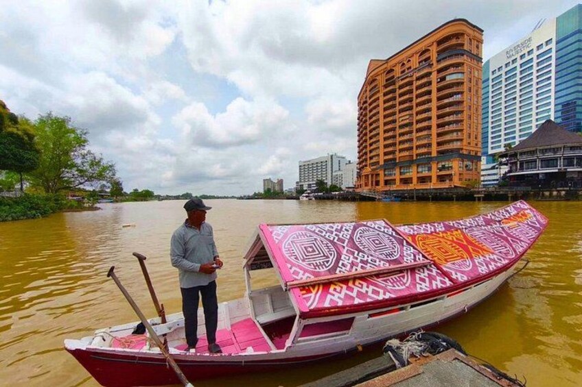 Kuching Heritage City Walking Tour with Boat Ride and Lunch 1