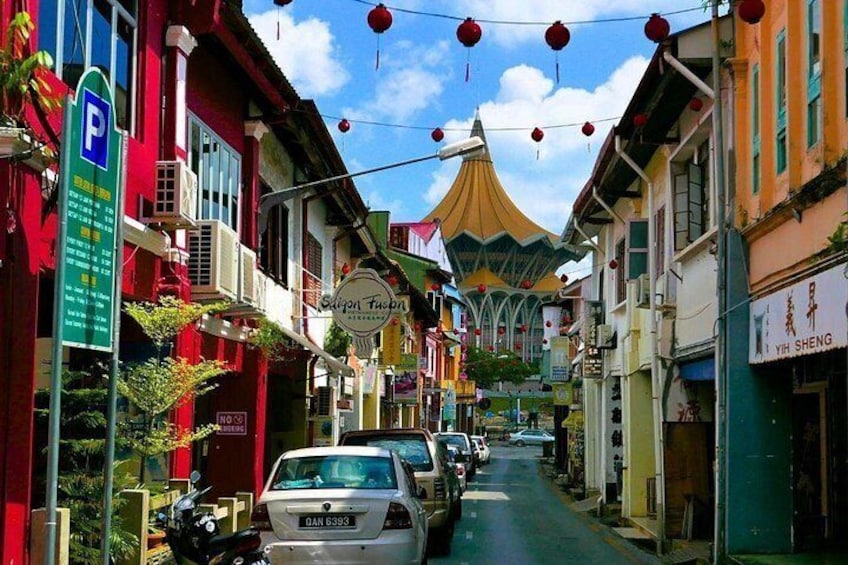 Kuching Heritage City Walking Tour with Boat Ride and Lunch 2