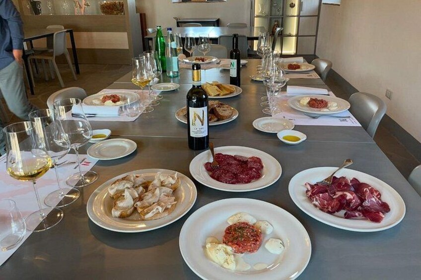 Between Vineyards and History: Taste Experience DA Orvieto 3