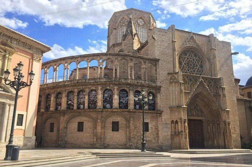 Walking Tour Through the Heart of Valencia 1