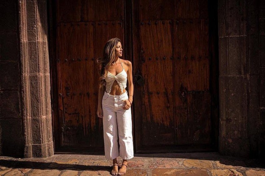 Paparazzi staff in San Miguel de Allende 1