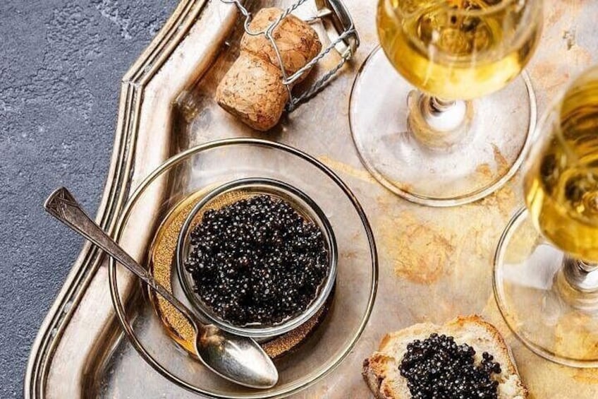 Champagne and Caviar Tasting with Experts 4