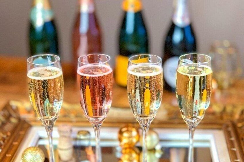 Champagne and Caviar Tasting with Experts 5