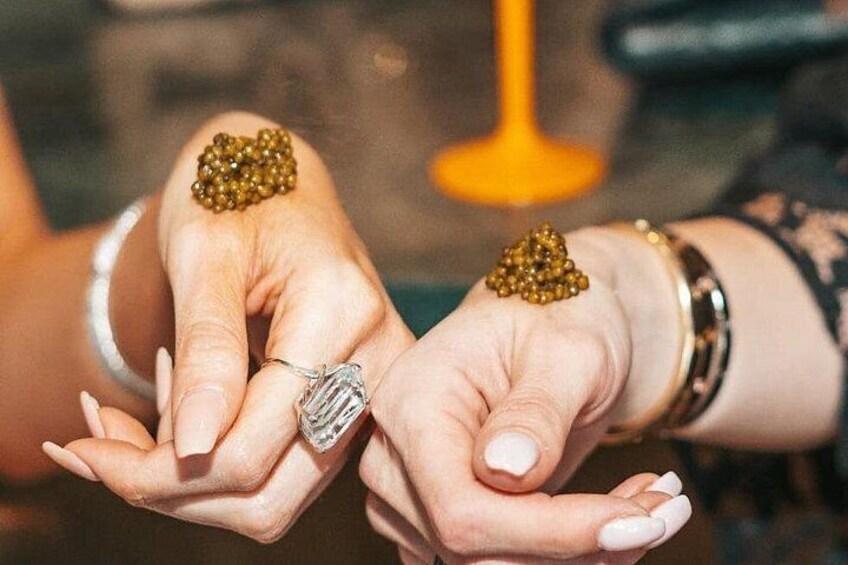Champagne and Caviar Tasting with Experts 3