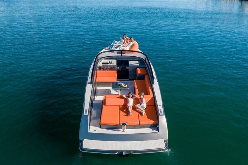 Private 4 hour Cruise to Emerald Bay on 42ft Exotic Yacht for 12 1