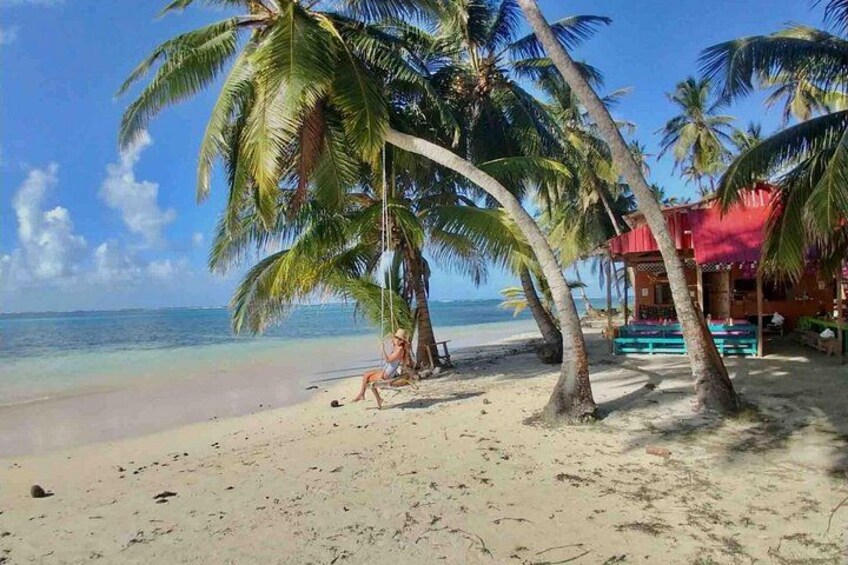 San Blas Islands 2-Day Adventure with Boat Tour & Meals 4