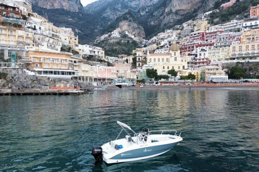 Private Boat Tour of the Amalfi Coast with Aperitif 1