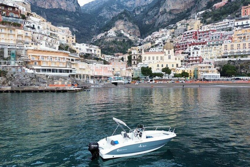 Private Boat Tour of the Amalfi Coast with Aperitif 1