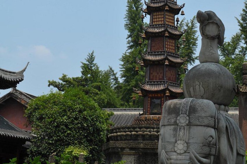 Wen Shu Monastery Inner View 5