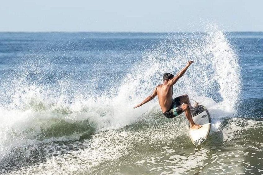 Private Surf Class with a Local Instructor 3