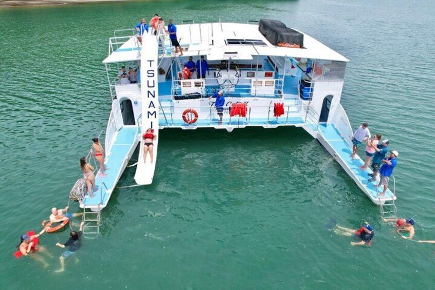 Snorkeling and Sunset Catamaran Cruise from Tamarindo 4