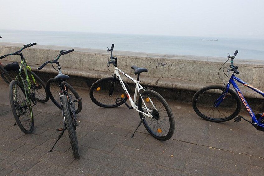 Guided Bike Tour of Mumbai's Highlights and Hidden Gems 5