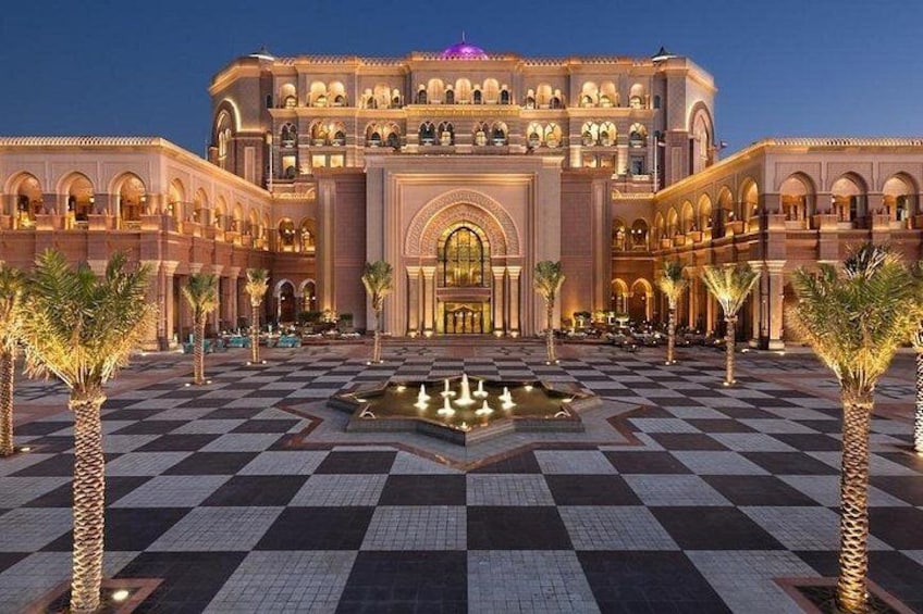 Abu Dhabi Half Day Tour Grand Mosque Emirates Palace and Corniche 5
