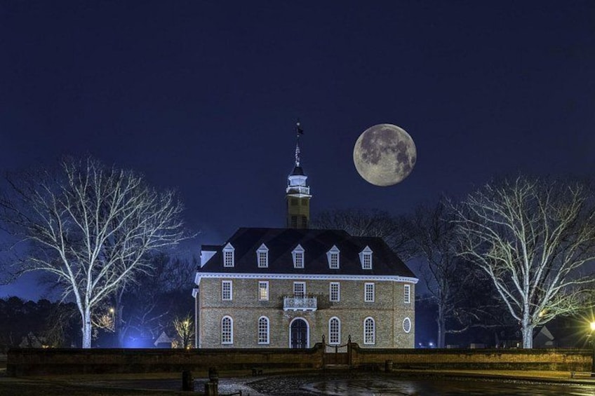 Williamsburg's Famous Ghosts Self Guided Audio Walking Tour 1
