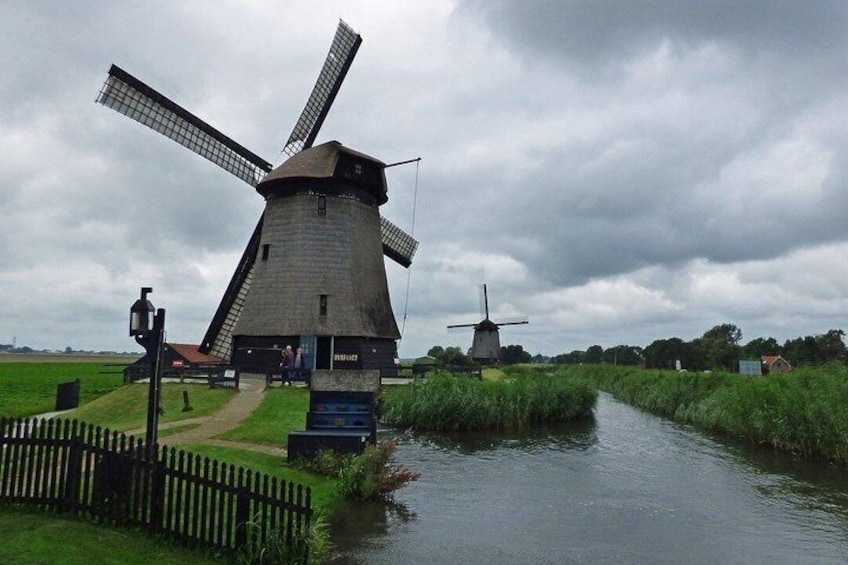 Sightseeing Tour to the Zaanse Schans windmills, cheese and clogs 5