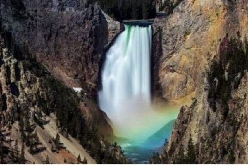 Elemental Yellowstone Grand Canyon, Waterfalls and Hidden Wonders 1