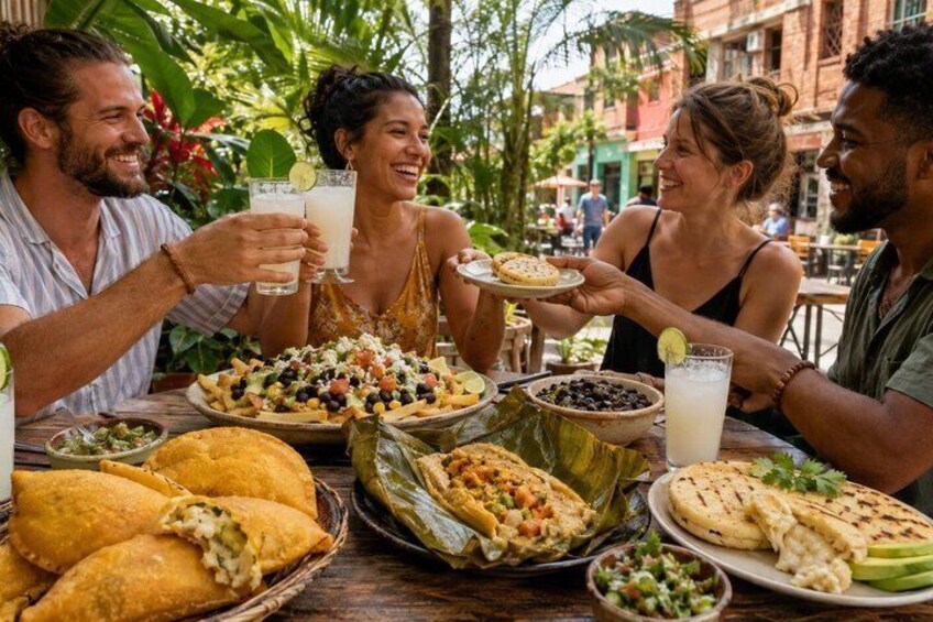 Vegetarian Street Food and Culture Tour in Laureles 1