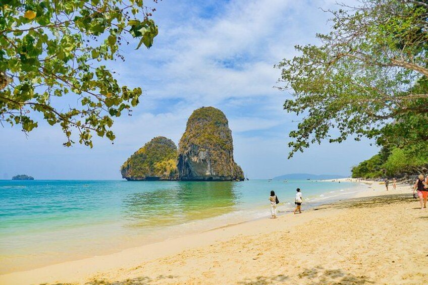 Krabi 4 Islands Shared Tour with Lunch and Guide 2