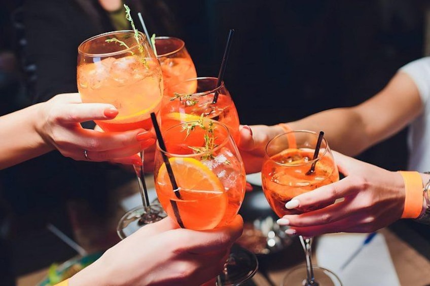 Interactive Sangría and Spritz Cocktail Workshop 1