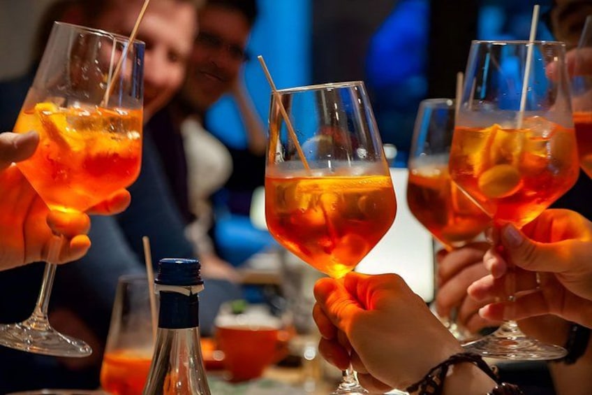 Interactive Sangría and Spritz Cocktail Workshop 4