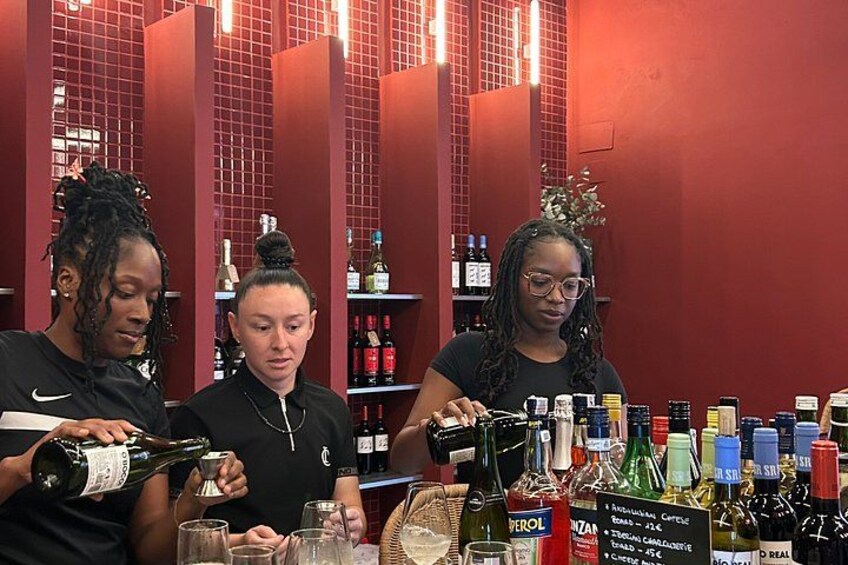 Interactive Sangría and Spritz Cocktail Workshop 5