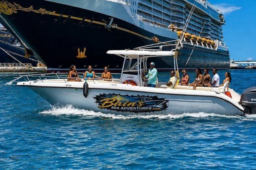 Nassau 3 Island Private Boat Tour Pigs, Turtles & Snorkeling 1