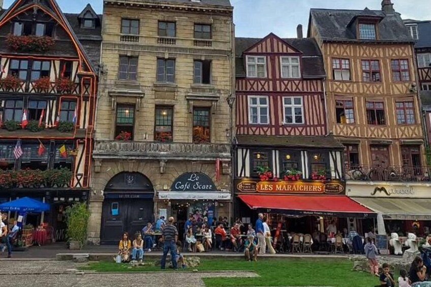 Private Day Trip to Mont-Saint-Michel and Rouen from Paris 5