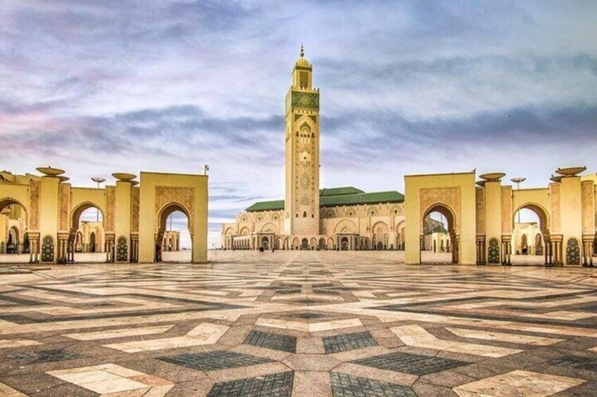 Must-See and Hidden Sites Private Tour of Casablanca 3