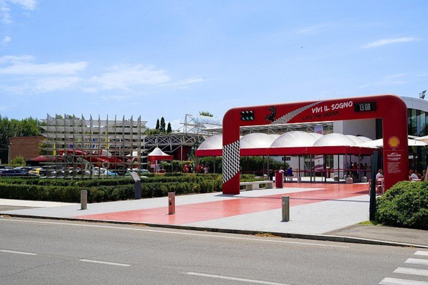 Maranello Ferrari Family Experience 4