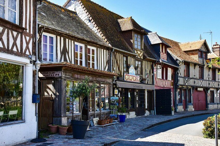 Stress-Free Honfleur & Deauville Shore Excursion from Le Havre 4