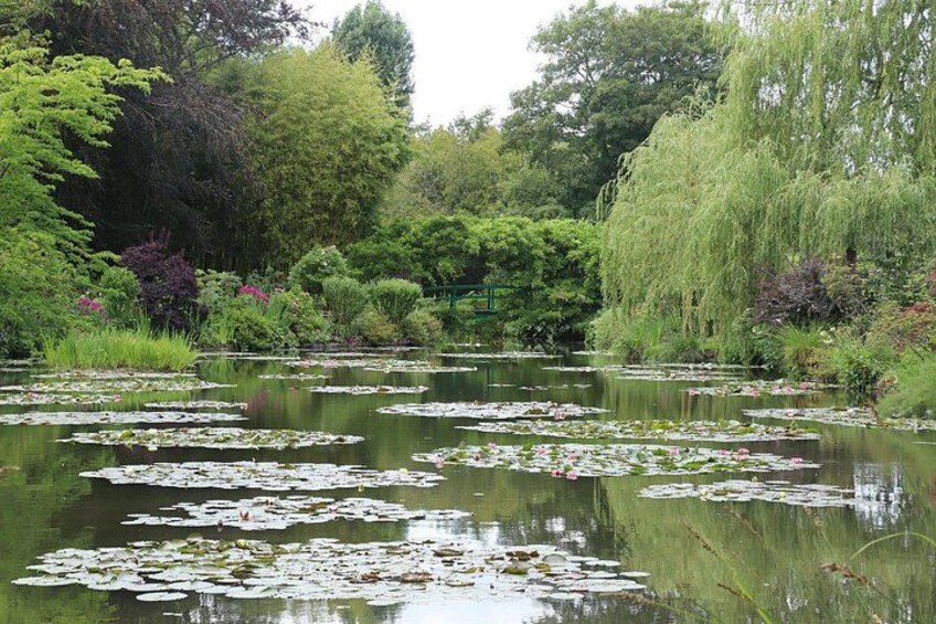Audio-guided tour of Monet's house and gardens in Giverny 5