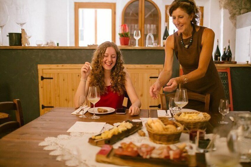 Wine Tasting at Azienda Agricola Viola in Mezzocorona 3
