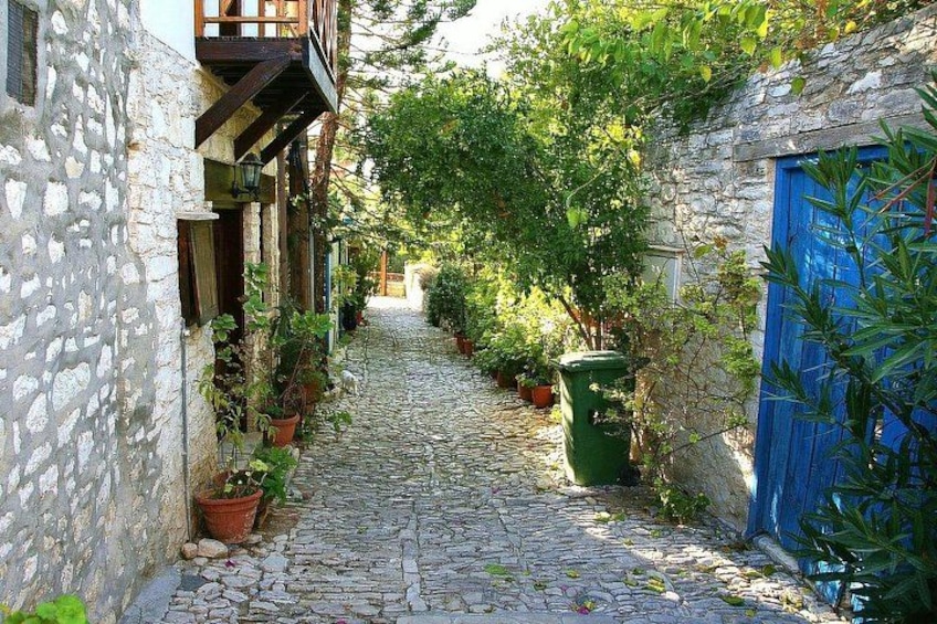 Laneia 4