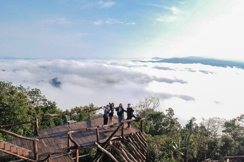 Cloud Hunting and The Glow of Dawn in Da Lat 1