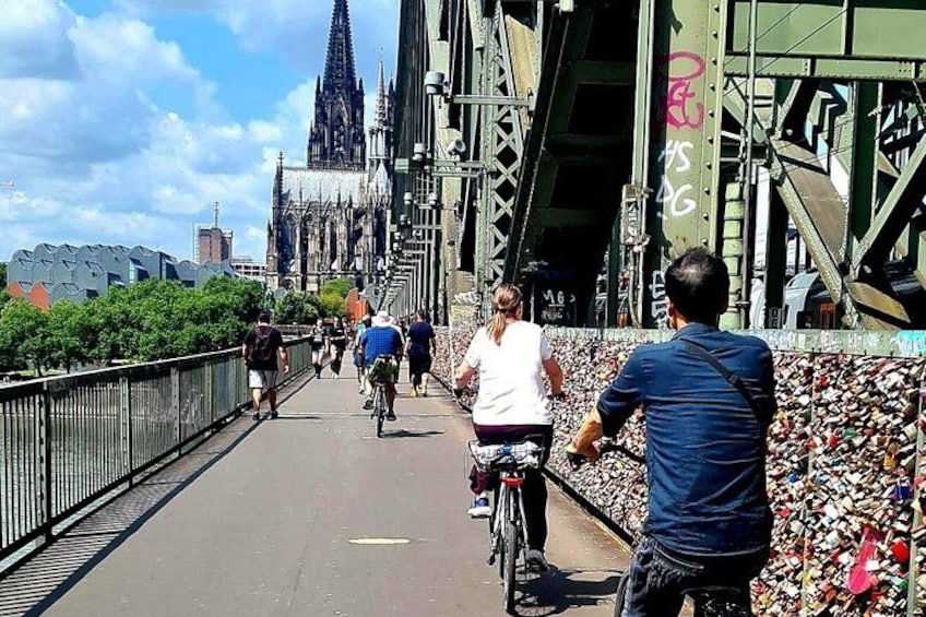 th TOP 5 Highlights of Cologne by bike! 1
