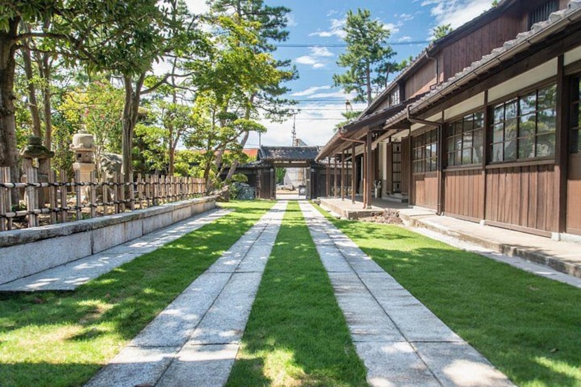 Toyama Customized Private Tour in 1 Day with Licensed Guide 3