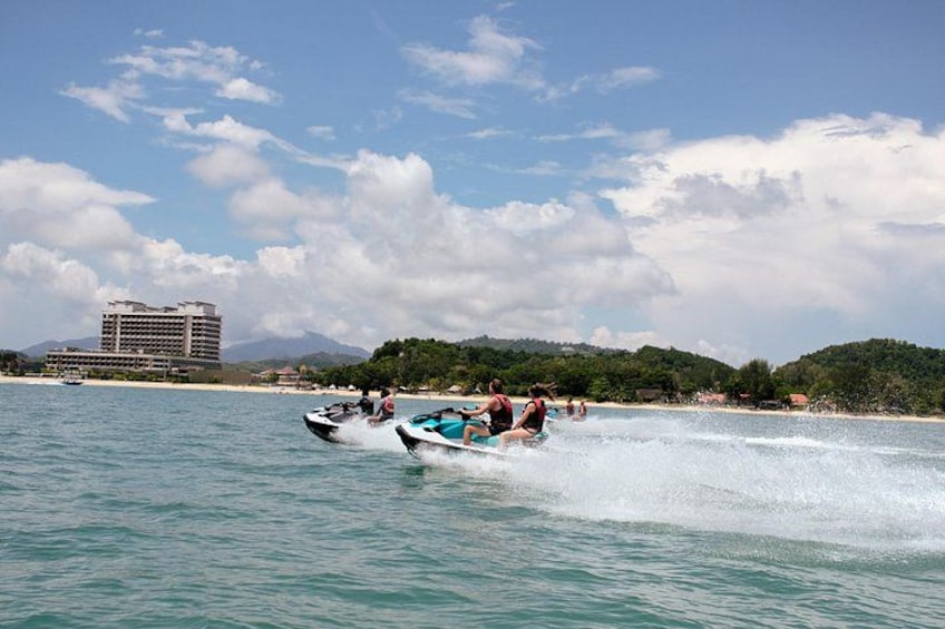 30 Minute Jet Ski Rental at Chenang Beach 3