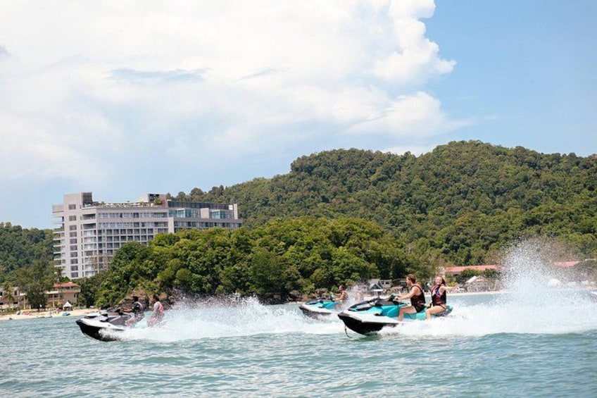 30 Minute Jet Ski Rental at Chenang Beach 2