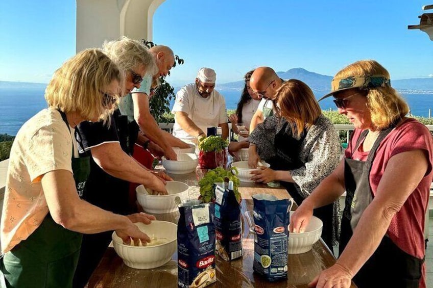 Pizza School with Nino overlooking Vesuvius in Sorrento 4