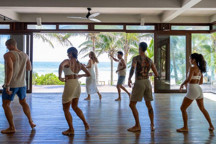 Tulum Salsa class at the Beach 1