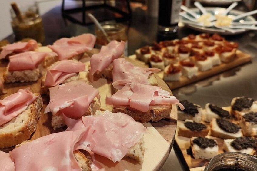 Chopping board of cold cuts 5