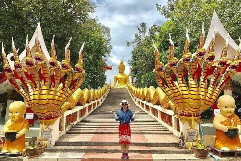 Pattaya Floating Market, Mini Siam & Khao Chi Chan Private Tour 2